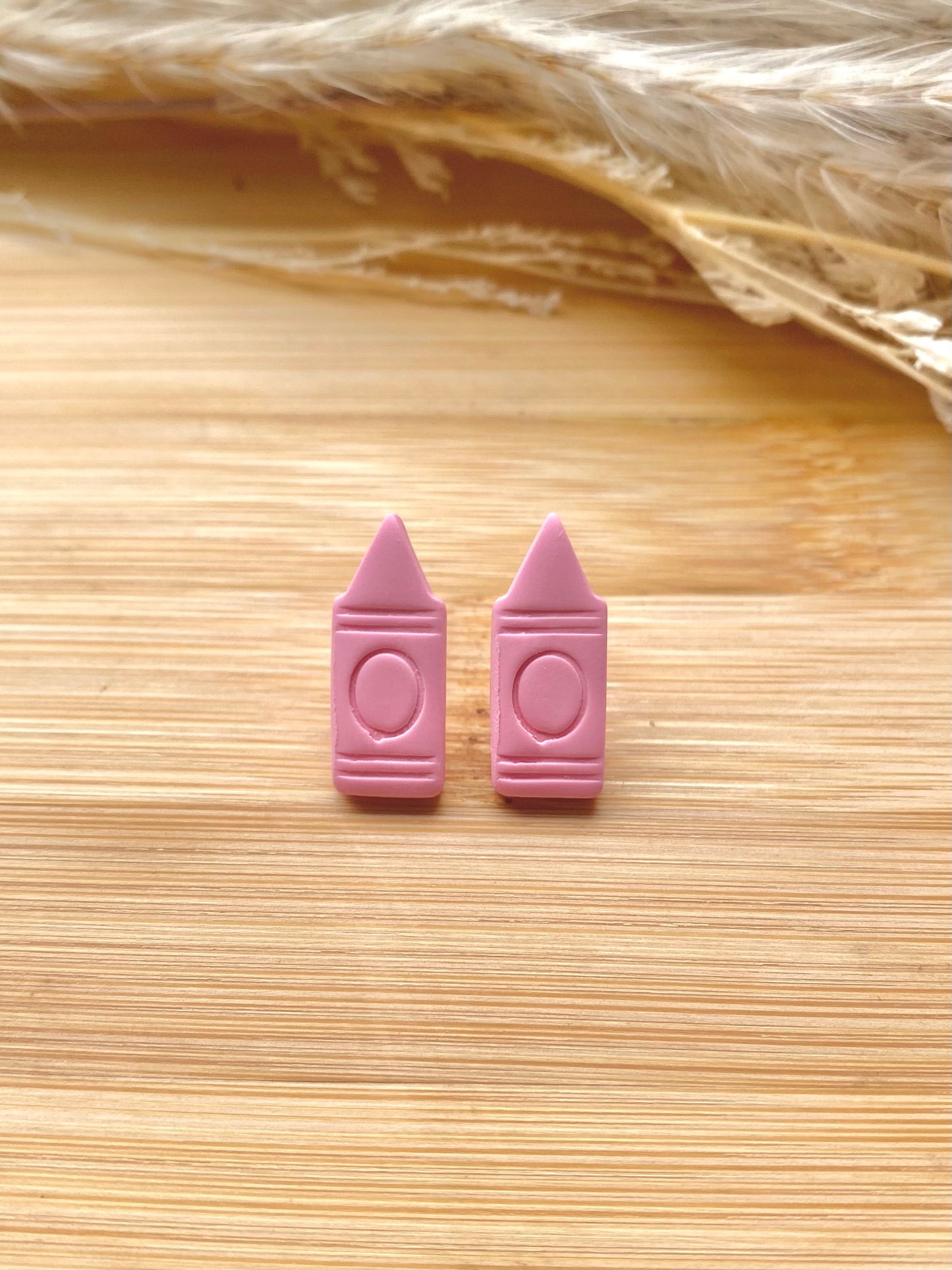 Crayon Stud