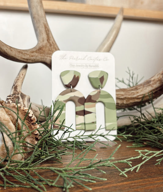 Camo Arched Dangle
