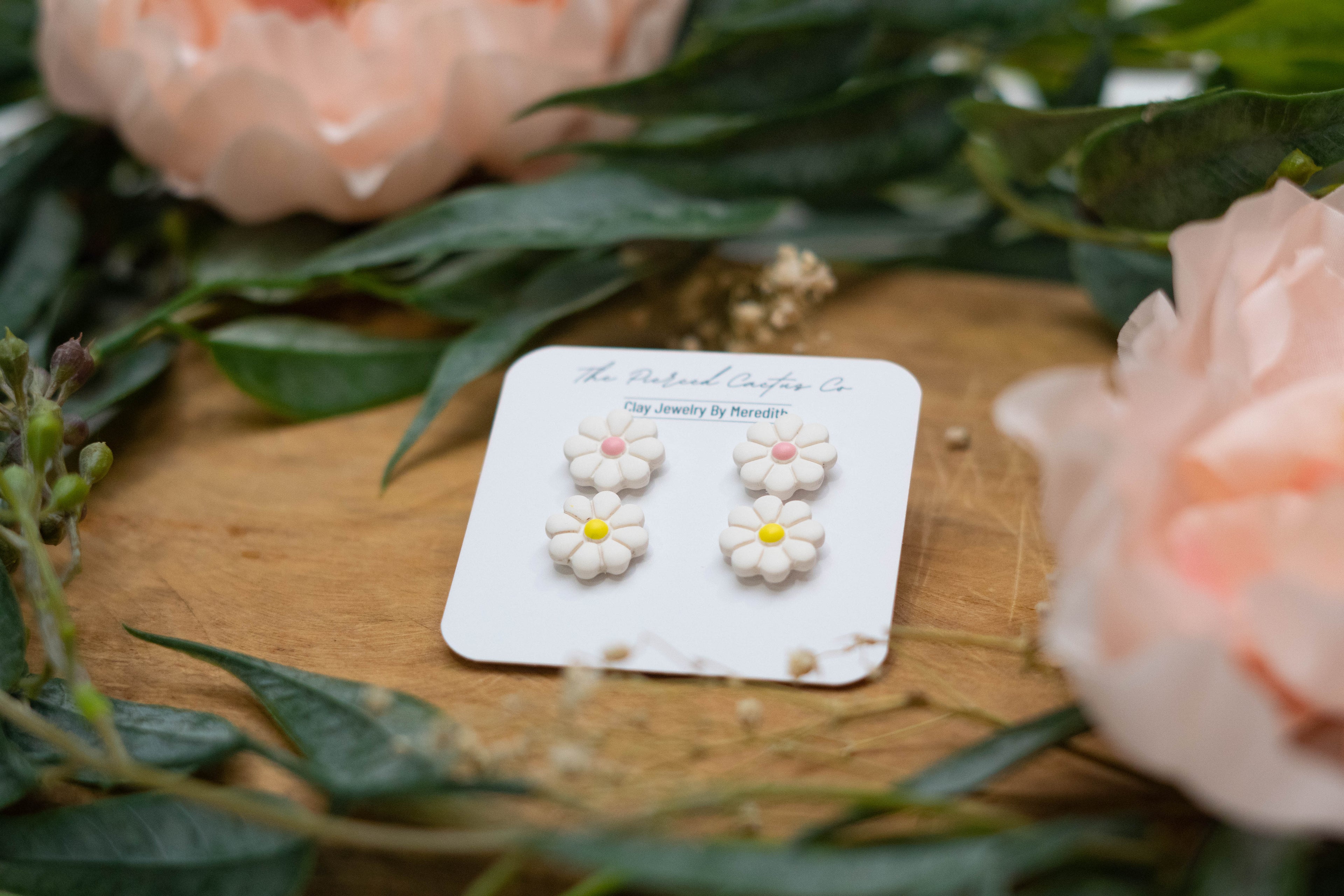 White Daisy Stud Pack