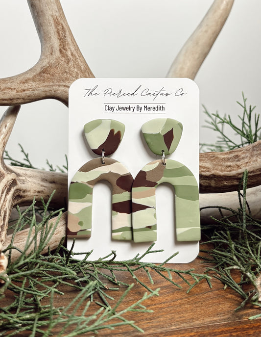 Camo Arched Dangle